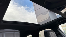 Land Rover Discovery 3.0 D300 R-Dynamic HSE 5dr Auto Diesel Station Wagon